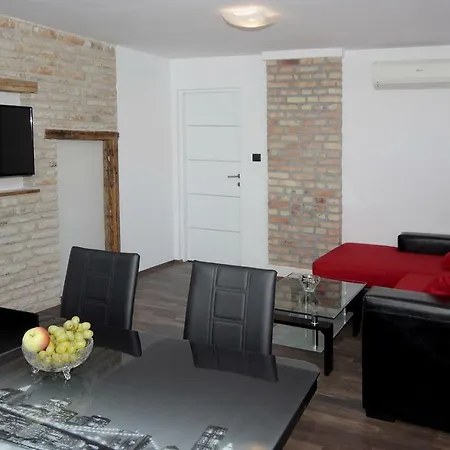 Apartments Natasa Pula Exterior photo